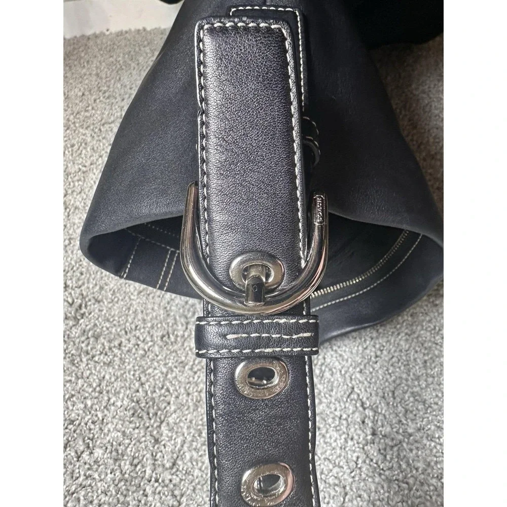Coach Y2K Era Black Leather Shoulder Bag Purse F10938 Contrast Stitch EUC